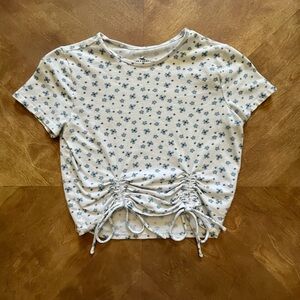 Hollister - White Floral Baby Tee - Ruched Front - Short Sleeve - M